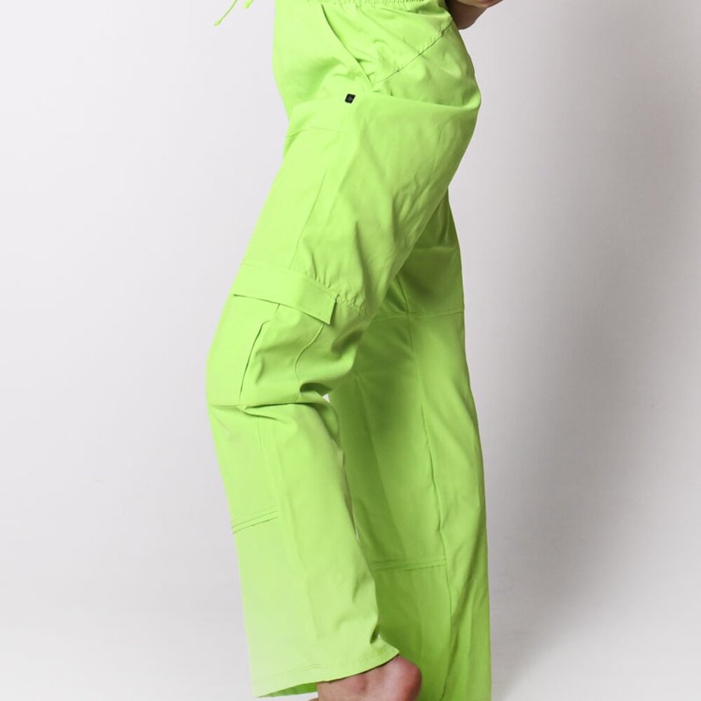 Daroch Bravo Cargo Pants – Neon Green – Girls Size 12